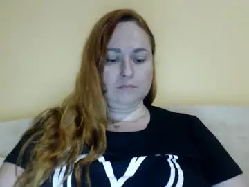 Chaturbate Live Sex Cam of zara_red