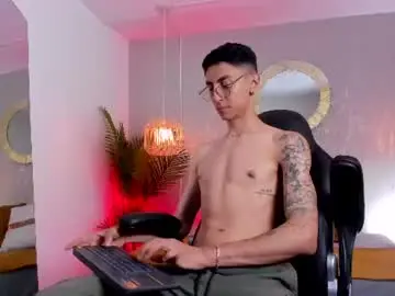 Chaturbate Adult Webcam of gio_carangi