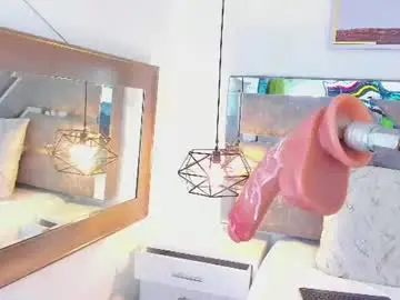 Chaturbate Free Live Porn of slut_milf_