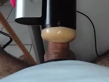 Chaturbate Sex Cam of hotlatino20cm