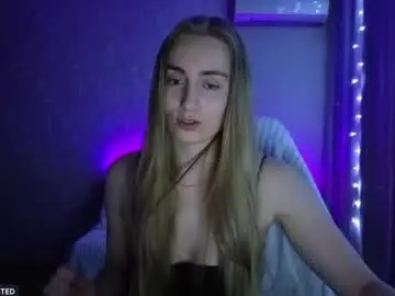 Chaturbate Best live sex cam show of miss_emily19