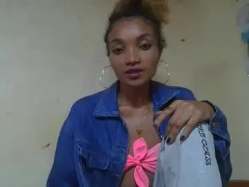 Chaturbate Adult Webcams of francinoli