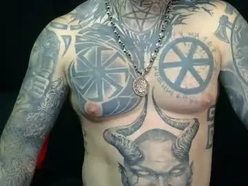 Chaturbate Live Sex Cam of devilwithtats