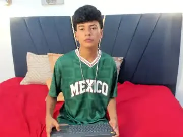 Chaturbate Best live sex cam show of jacob_cum23