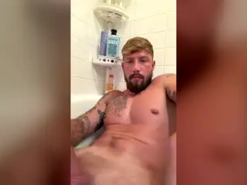 Chaturbate Live Sex Cam of txhubby94