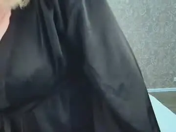 Chaturbate Free Porn Cam of emmaellison924117