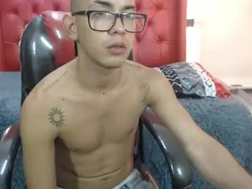 Chaturbate Sex Cam of maximiliano_hotdevil