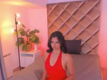 Chaturbate Live Sex of malaia_hills