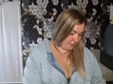 Chaturbate Live Sex Cam of nikaskylink