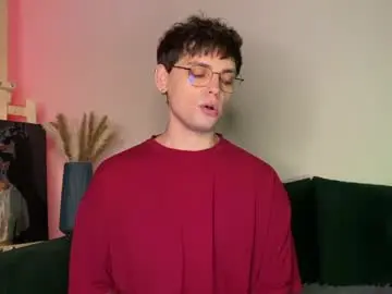 Chaturbate Free Live Porn of oliverlawrence