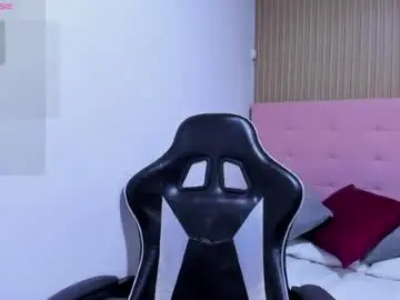 Chaturbate Live Sex Cam of amiee_kovva