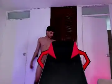 Chaturbate Live Sex Cam of austin_falcon
