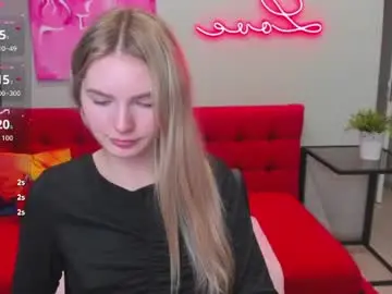 Chaturbate Nude Webcam of evelineamore
