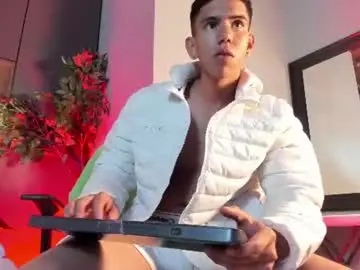 Chaturbate Live Sex of lucca_moreti