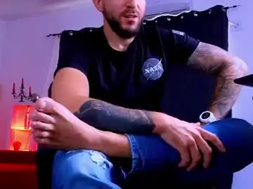 Chaturbate Best live sex cam show of mightyaaron