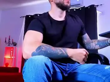 Chaturbate Live Sex Cam of mightyaaron