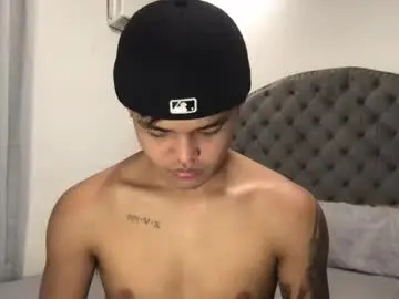Chaturbate Adult Video Chat of asianhugescott