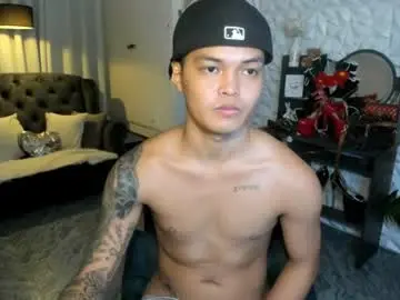 Chaturbate Live Porn of asianhugescott