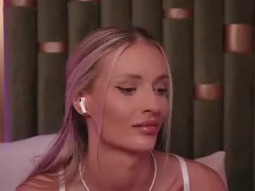 Chaturbate Best live sex cam show of ameliaangell