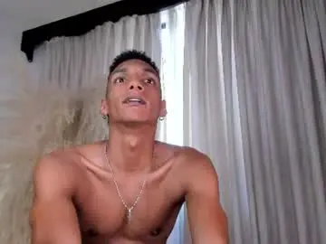 Chaturbate Watch Live Sex Cams of juliensaint_