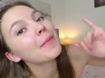Chaturbate Live Sex Cam of charming_bliss