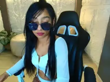 Chaturbate Free Porn Cam of adarasuri_v