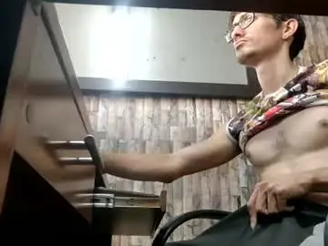 Chaturbate Live Sex Cam of jhosuamoore