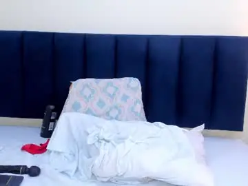 Chaturbate Live Sex Cam of sophieturner_mg