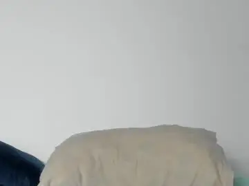 Chaturbate Free Live Porn of 10in_deluxe