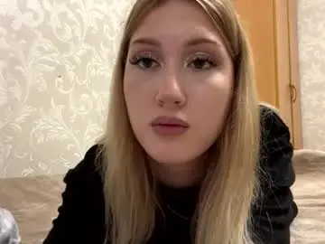 Chaturbate Live Sex Cam of maudiesikes