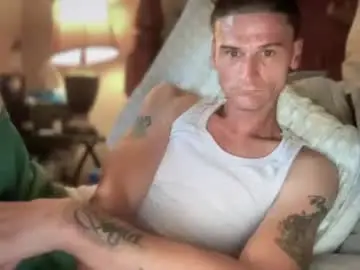 Chaturbate Live Sex Cam of dickabitchdown