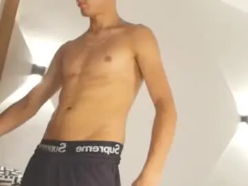 Chaturbate Free Porn Cam of ace_xero