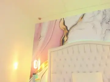 Chaturbate Live Sex Cam of lucy_milf_474