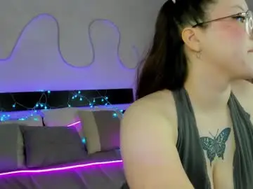 Chaturbate Watch Live Sex Cams of kira_be11