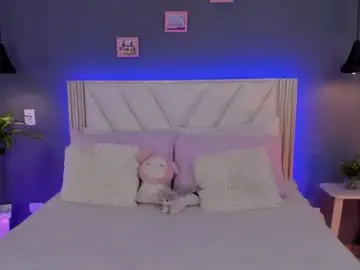 Chaturbate Live Sex Cam of naishaford_1