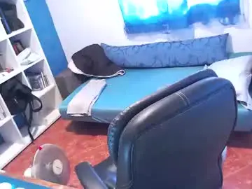 Chaturbate Live Porn of ravingr3d3