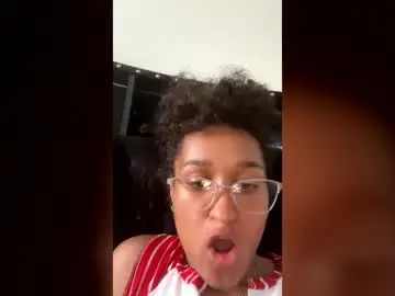 Chaturbate Best live sex cam show of yanellyy