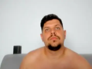 Chaturbate Adult Webcams of famousboy1