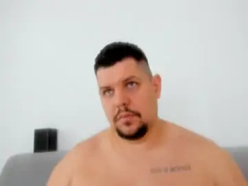 Chaturbate Best Webcam of famousboy1