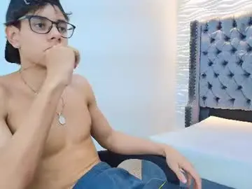 Chaturbate Live Sex of lenny_knox2