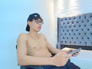 Chaturbate Adult Webcams of lenny_knox2