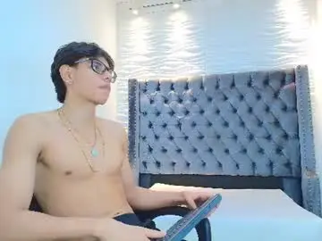 Chaturbate Live Sex of lenny_knox2