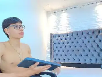 Chaturbate Adult Video Chat of lenny_knox2