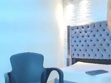 Chaturbate Live Sex of lenny_knox2