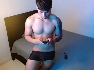 Chaturbate Nude Webcam of m1chaelx_