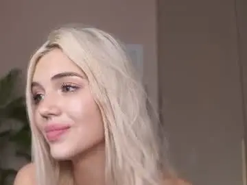 Chaturbate Best live sex cam show of milabunny_