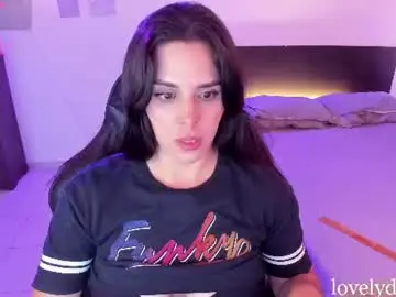 Chaturbate Adult Video Chat of lovelydollyxx_