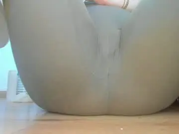 Chaturbate Nude Webcam of wet_pants2022