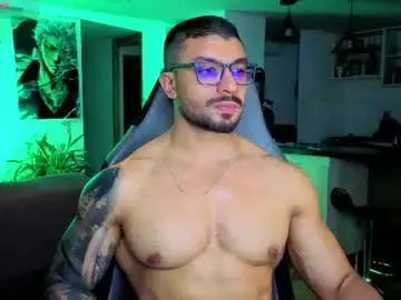 Chaturbate Adult Webcams of peterjack7
