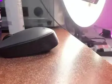 Chaturbate Live Porn of evelynhoward23